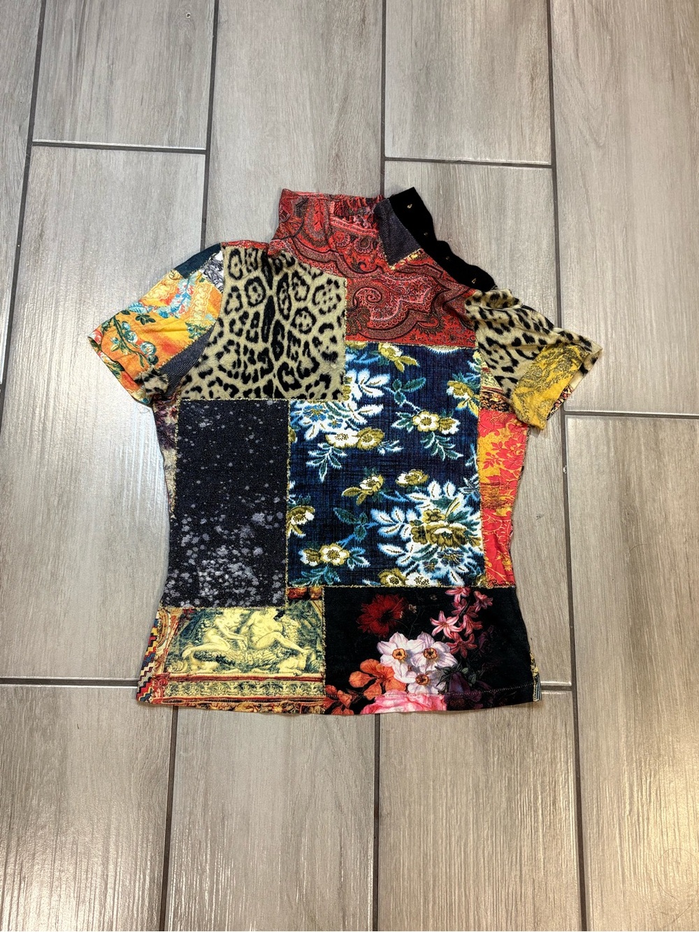 2000s Roberto Cavalli T-Shirt size Medium